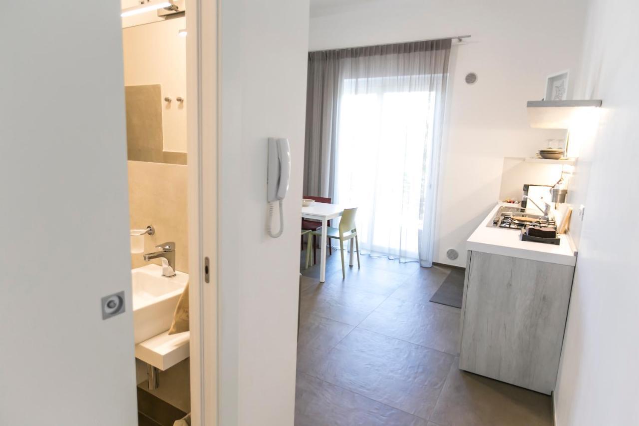Via Del Faro Apartments Torre Canne Eksteriør billede