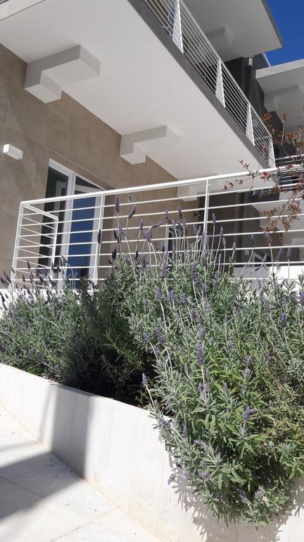 Via Del Faro Apartments Torre Canne Eksteriør billede